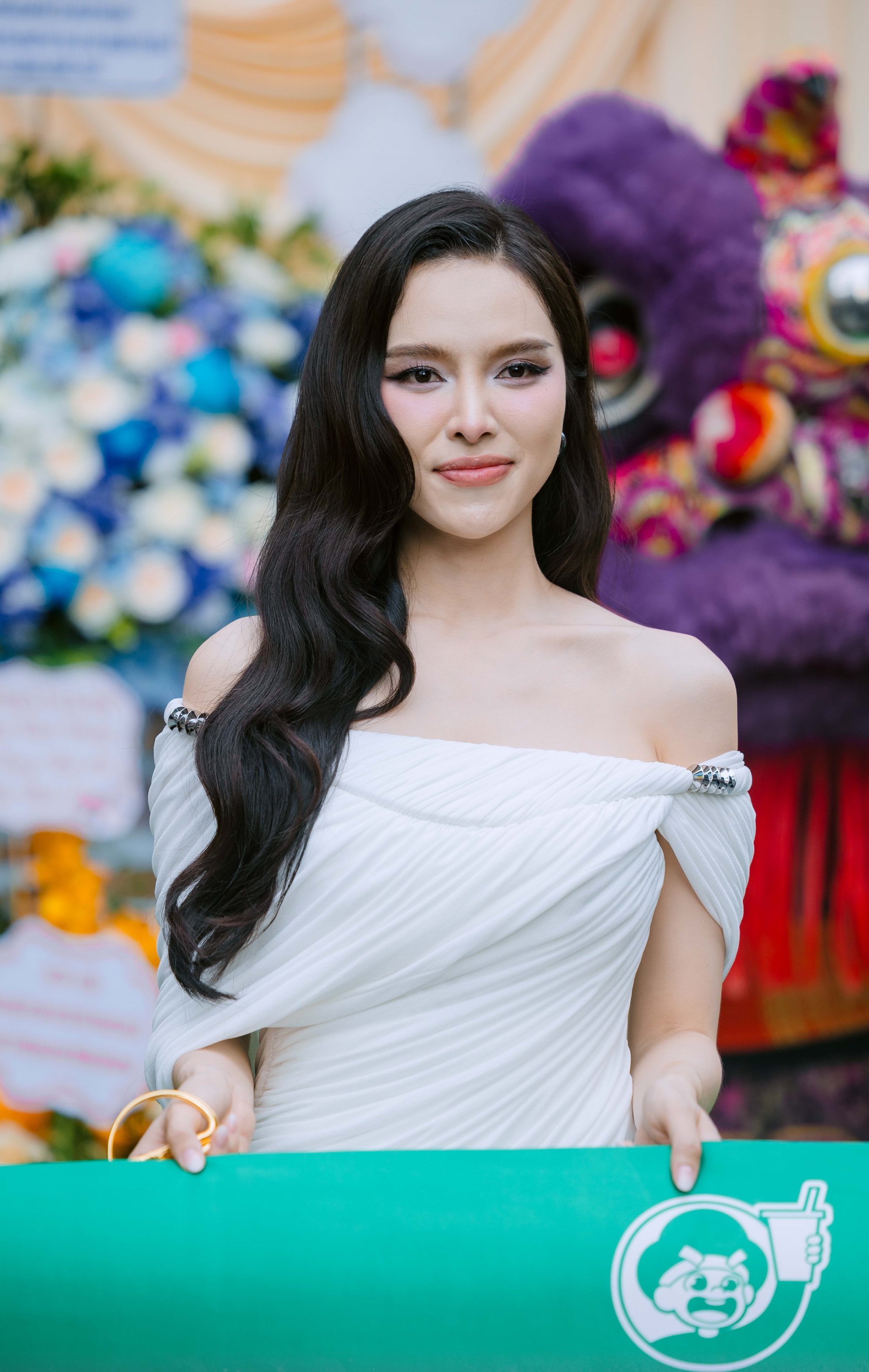 Nhan sắc đời thực g&acirc;y ch&uacute; &yacute; của diễn vi&ecirc;n C&ugrave; Thị Tr&agrave;, &aacute; hậu Hạnh Nguy&ecirc;n - Ảnh 5.