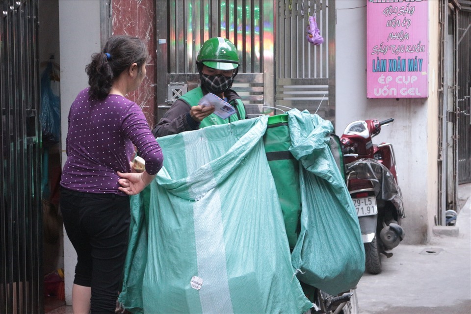 Thủ đoạn lừa đảo shipper tinh vi năm 2026 khiến người ti&ecirc;u d&ugrave;ng mất cảnh gi&aacute;c - Ảnh 1.