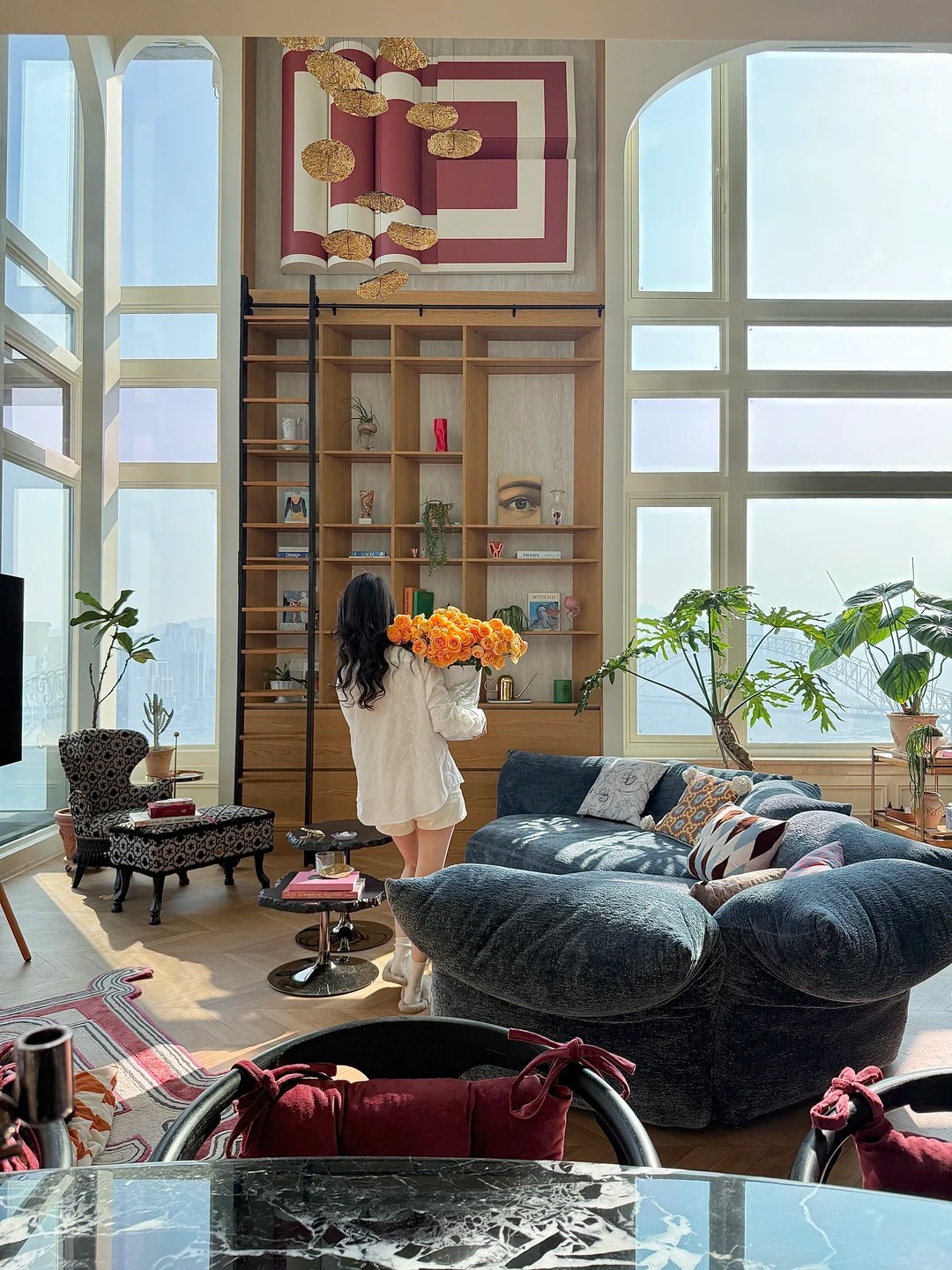 Căn duplex 320m2 "view triệu đ&ocirc;" của vợ chồng 30 tuổi kh&ocirc;ng đi l&agrave;m- Ảnh 7.