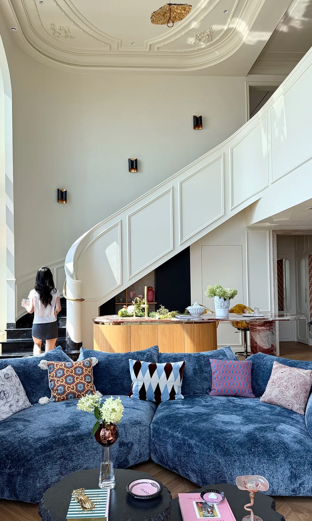Căn duplex 320m2 "view triệu đ&ocirc;" của vợ chồng 30 tuổi kh&ocirc;ng đi l&agrave;m- Ảnh 9.