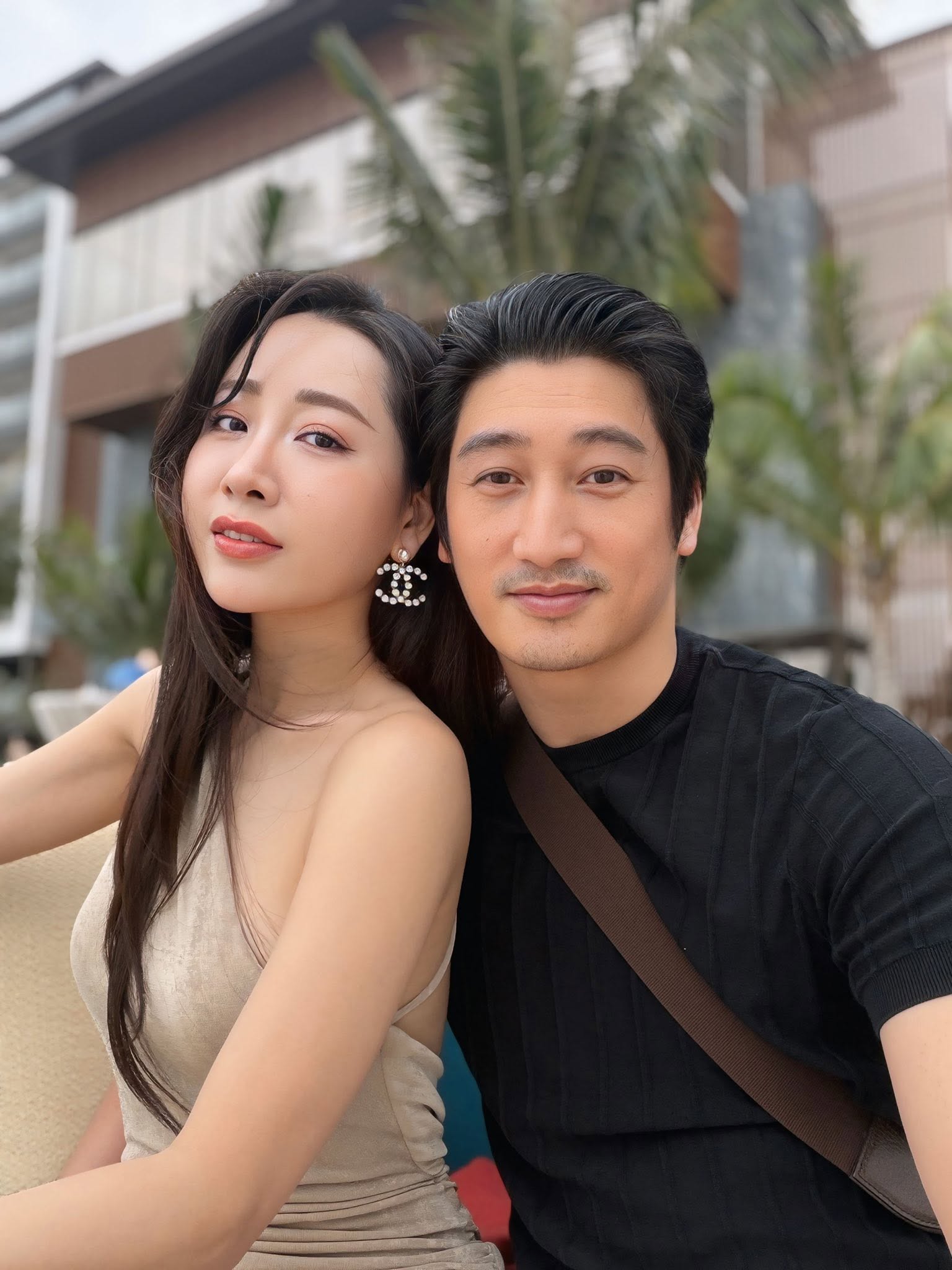 Nam NSƯT sống thử 2 năm mới cưới vợ lần 3 l&agrave; một nữ diễn vi&ecirc;n gợi cảm - Ảnh 2.