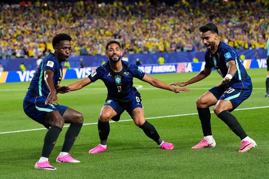 Brazil chỉ c&ograve;n 2 &ldquo;ngọn n&uacute;i&rdquo; trước cửa chung kết World Cup 2026 - Ảnh 1.