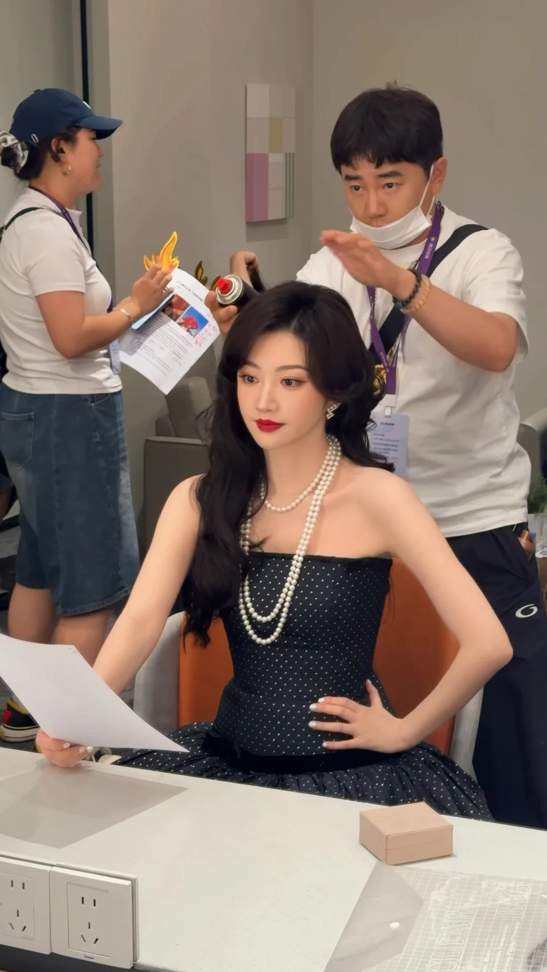 Diễn biến mới vụ ngọc nữ showbiz lộ hợp đồng mang thai hộ cho đại gia, phải bán nhà để bồi thường hàng trăm tỷ- Ảnh 2.