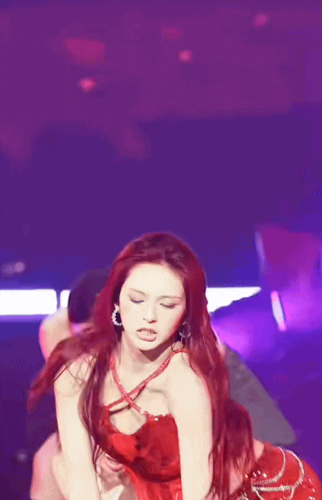 Kh&ocirc;ng nhận ra "vi&ecirc;n ngọc qu&yacute;" của showbiz: Nhan sắc thăng hạng body bốc lửa, n&oacute;i 17 tuổi kh&ocirc;ng ai tin- Ảnh 4.