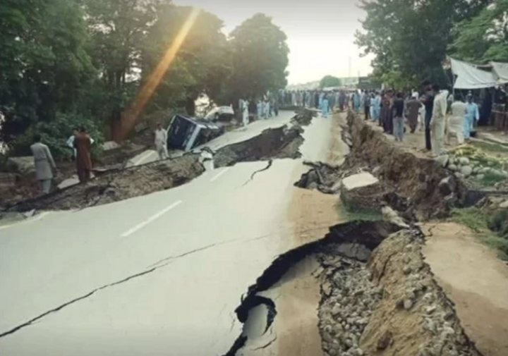 Động đất mạnh 6 độ richter rung chuyển d&atilde;y Hindu Kush, người d&acirc;n Afghanistan v&agrave; Pakistan hoảng loạn- Ảnh 1.
