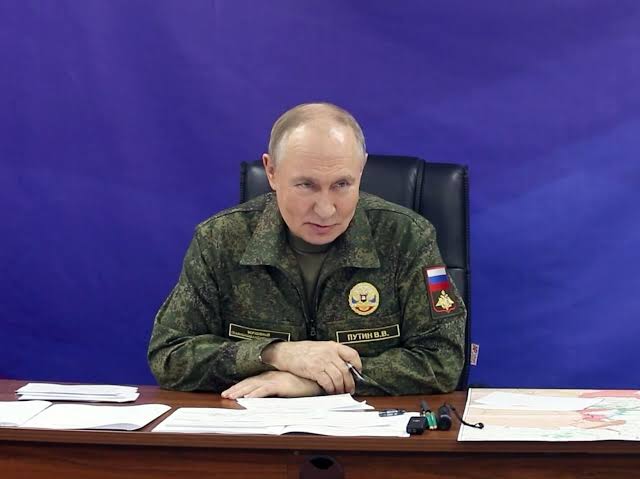 TST: Tuyên bố chính thức! Ông Putin phát lệnh nóng tới quân đội - Mykolaivka bị "san phẳng", Kiev căng thẳng cực độ - Ảnh 3.