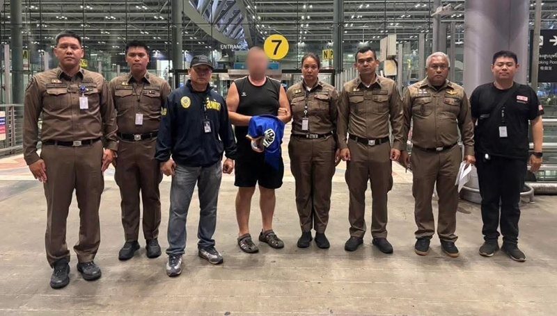 Vụ t&igrave;m thấy thiếu nữ 17 tuổi trong vali: Bắt nghi phạm người &Uacute;c - Ảnh 1.