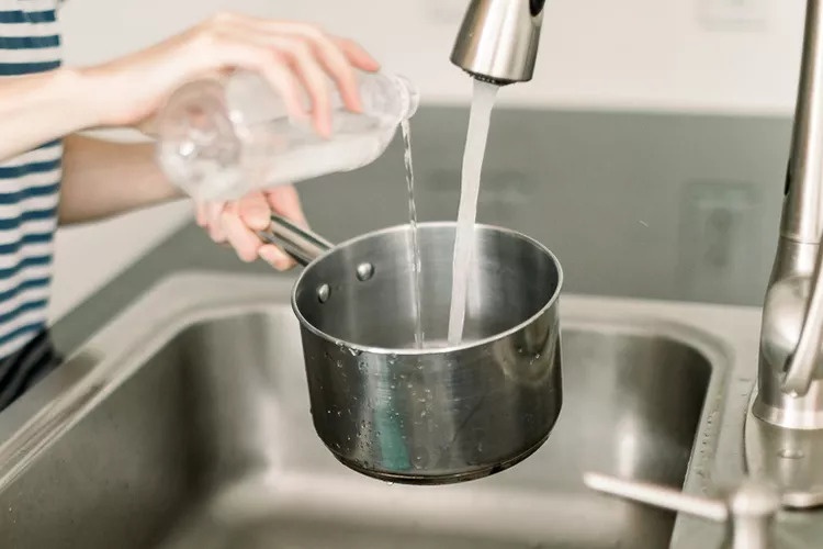 Nh&agrave; cũ nhưng kh&ocirc;ng bẩn: 10 vị tr&iacute; cần giữ sạch sẽ - Ảnh 4.