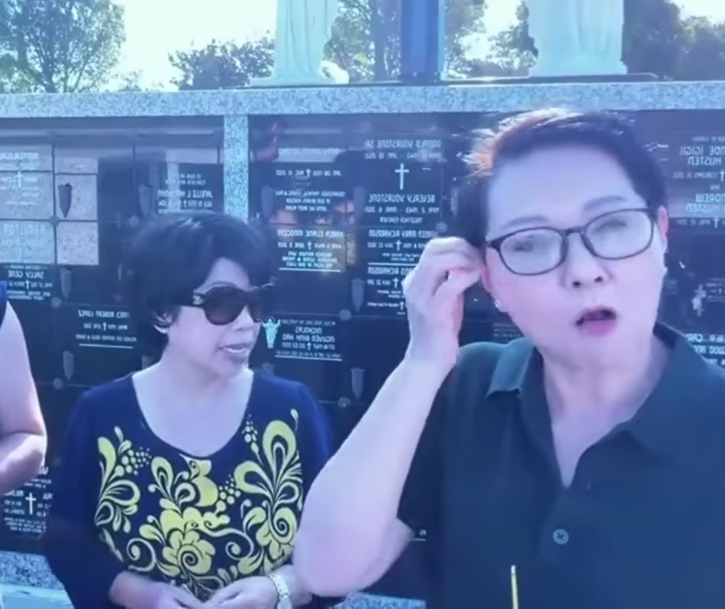 Hai nữ nghệ sĩ sang Mỹ t&igrave;m tới tận mộ Ch&iacute; T&agrave;i thực hiện 1 lời hứa - Ảnh 2.