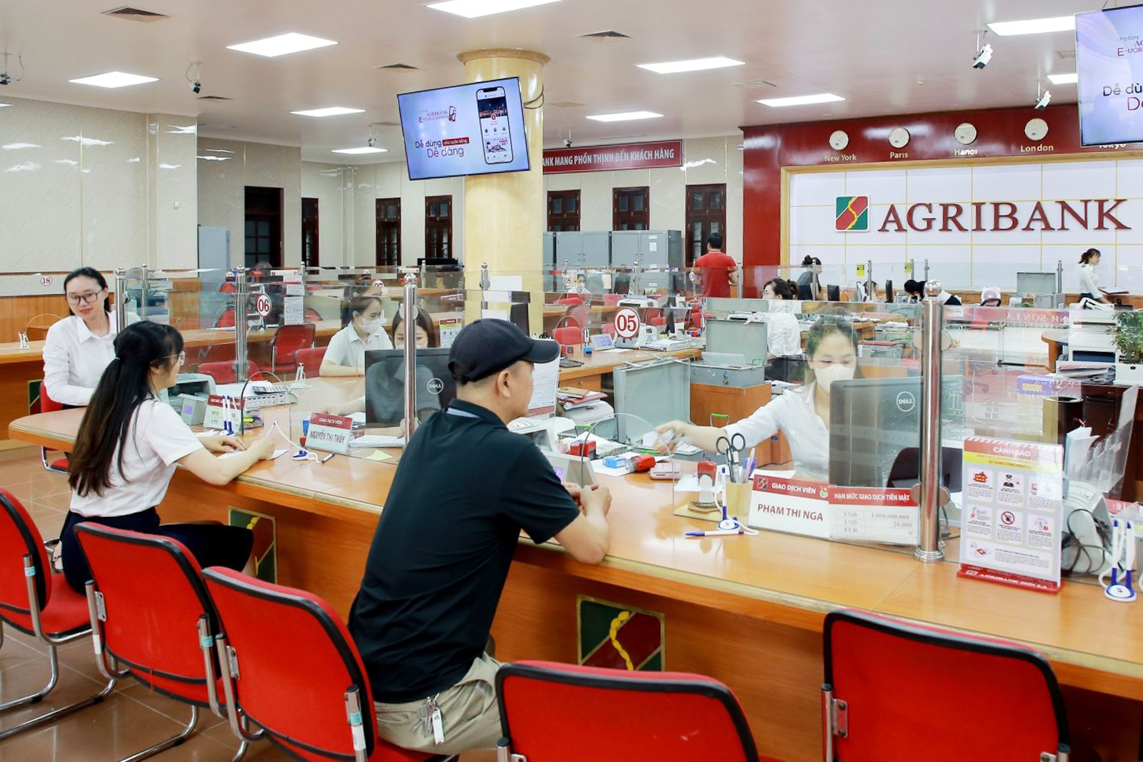 Thay đổi dịch vụ ng&acirc;n h&agrave;ng số tại Agribank , Vietcombank v&agrave; VietinBank từ th&aacute;ng 6 / 2026 - Ảnh 1.