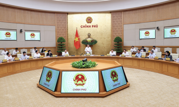 L&atilde;nh đạo Ch&iacute;nh phủ l&agrave;m việc với địa phương để th&uacute;c đẩy tăng trưởng kinh tế năm 2026 - Ảnh 2.