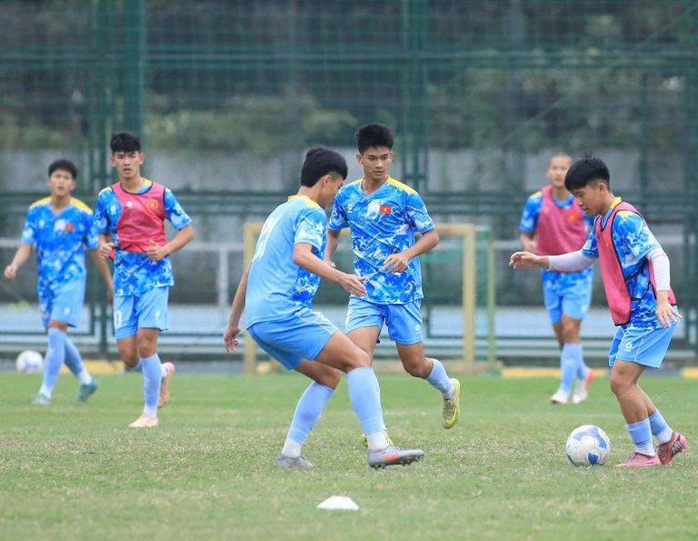 Chưa thật sự y&ecirc;n t&acirc;m về U19 Việt Nam - Ảnh 1.