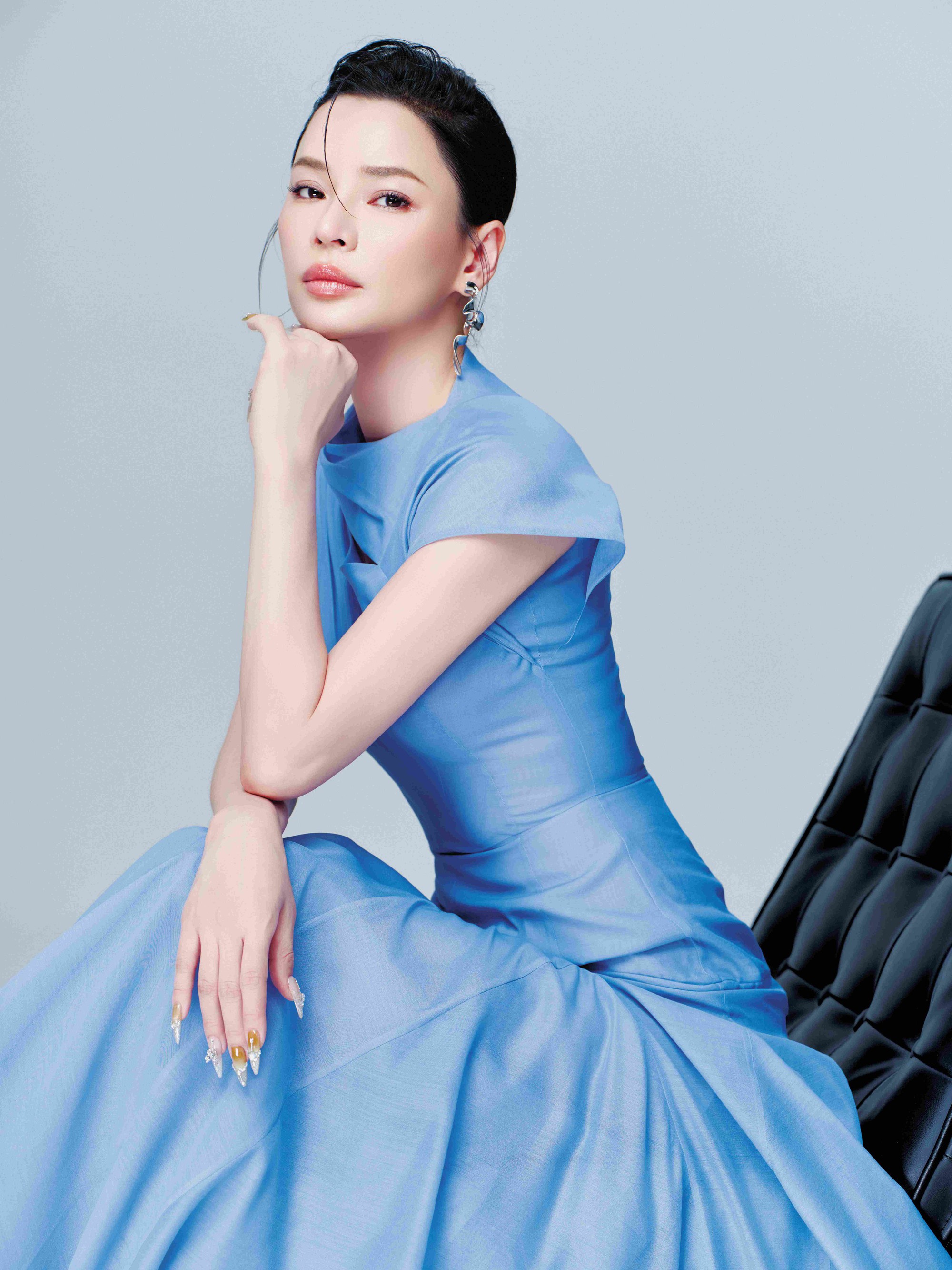 Người đẹp từng "mất t&iacute;ch" khỏi showbiz 12 năm t&aacute;i xuất với tạo h&igrave;nh g&acirc;y bất ngờ  - Ảnh 15.