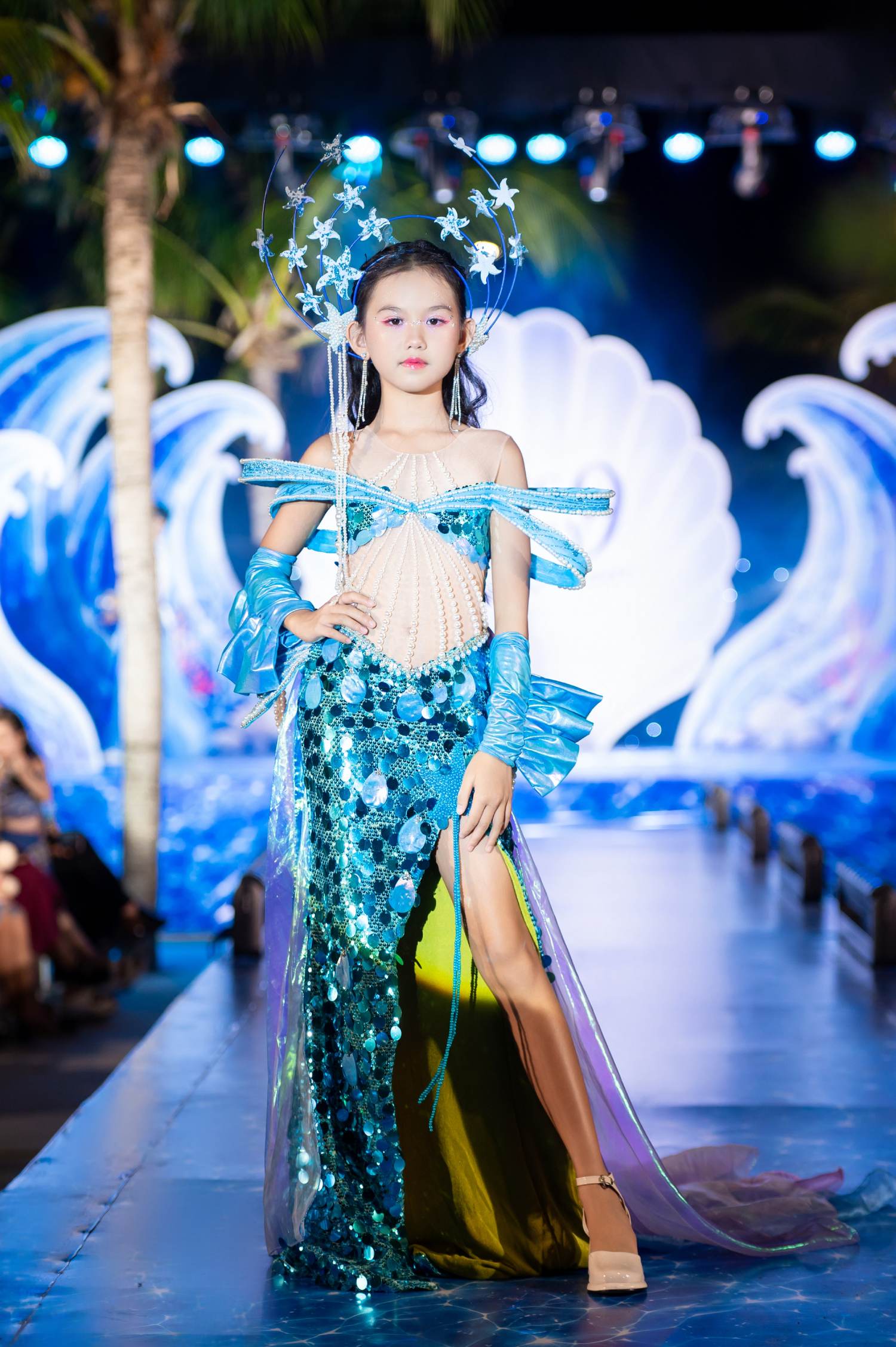 H&agrave;ng trăm mẫu nh&iacute; hội tụ tại Vietnam Iconic Runway Season 9 ở Nha Trang - Ảnh 5.