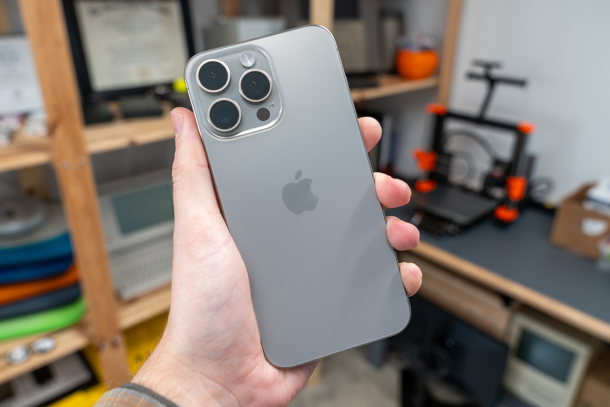 Chiếc iPhone cũ đ&aacute;ng mua nhất 2026: Kh&aacute;m ph&aacute; những lựa chọn tuyệt vời cho bạn - Ảnh 1.