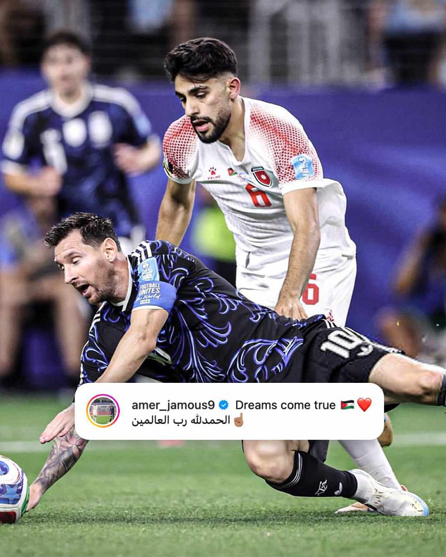 Cầu thủ Iran bị loại ở World Cup nhưng vẫn "l&atilde;i to" nhờ bộ ảnh check-in c&ugrave;ng Messi - Ảnh 1.