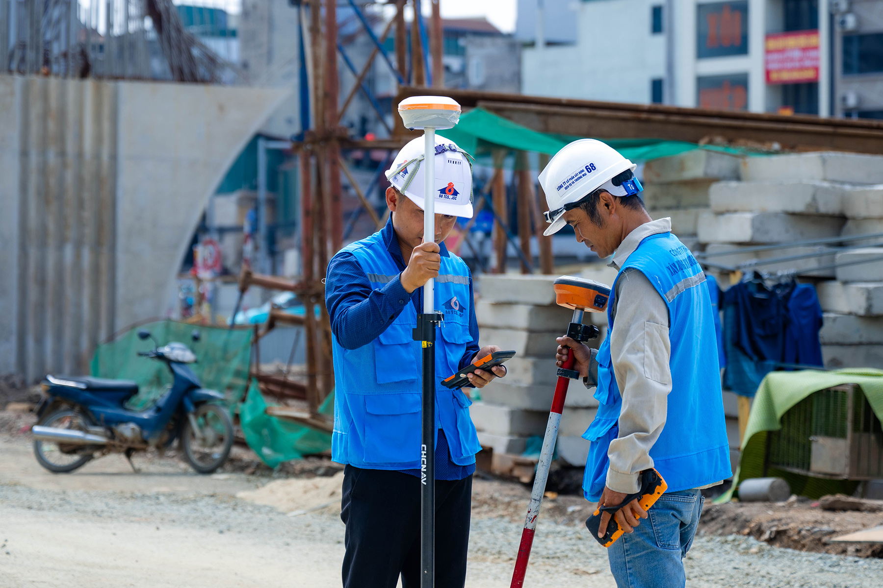 Hà Nội: Diện mạo bất ngờ trên tuyến vành đai 1 Hoàng Cầu - Voi Phục những ngày đầu tháng 6- Ảnh 10.