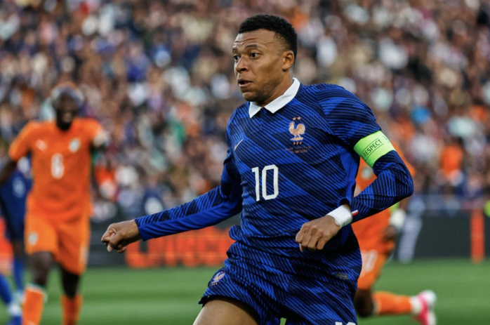 Ph&aacute;p thua ngược Bờ Biển Ng&agrave;, gi&oacute;ng hồi chu&ocirc;ng cảnh b&aacute;o trước World Cup - Ảnh 1.