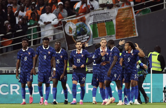 Ph&aacute;p thua ngược Bờ Biển Ng&agrave;, gi&oacute;ng hồi chu&ocirc;ng cảnh b&aacute;o trước World Cup - Ảnh 6.