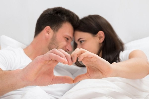 Lấy tuổi nh&acirc;n 9 để t&iacute;nh tần suất "chuyện ấy" chuẩn -  thực hư thế n&agrave;o?- Ảnh 1.