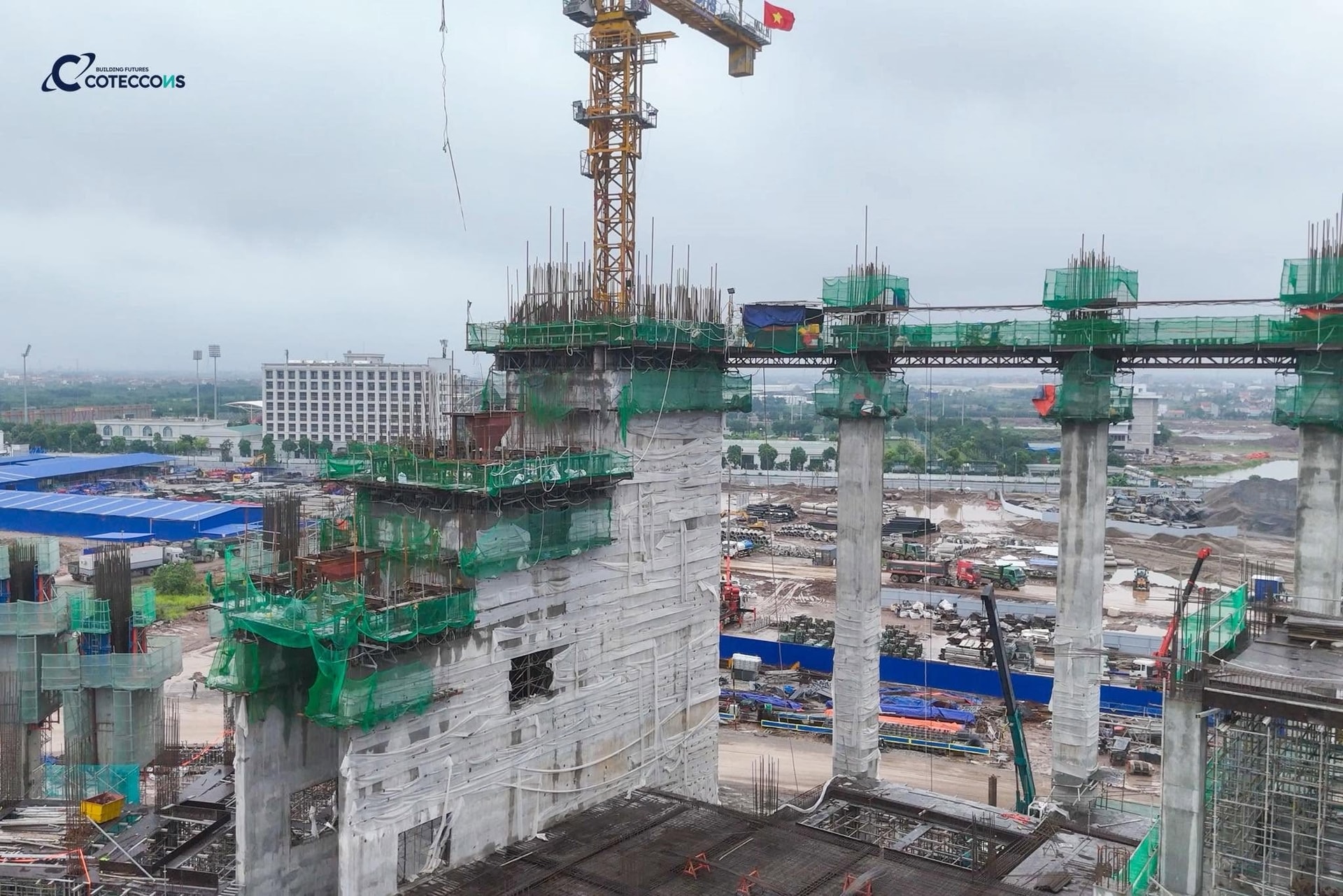 Lộ diện tiến độ si&ecirc;u s&acirc;n vận động lớn thứ 2 Việt Nam tại Hưng Y&ecirc;n: Hạ tầng vượt chuẩn FIFA, sở hữu c&ocirc;ng nghệ chưa từng c&oacute; tại Việt Nam - Ảnh 3.