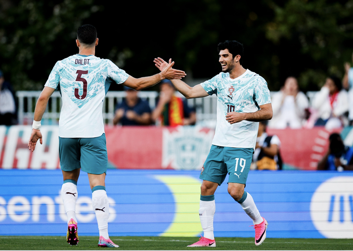 Bruno Fernandes ghi bàn, Bồ Đào Nha thắng Chile trước thềm World Cup - Ảnh 4.
