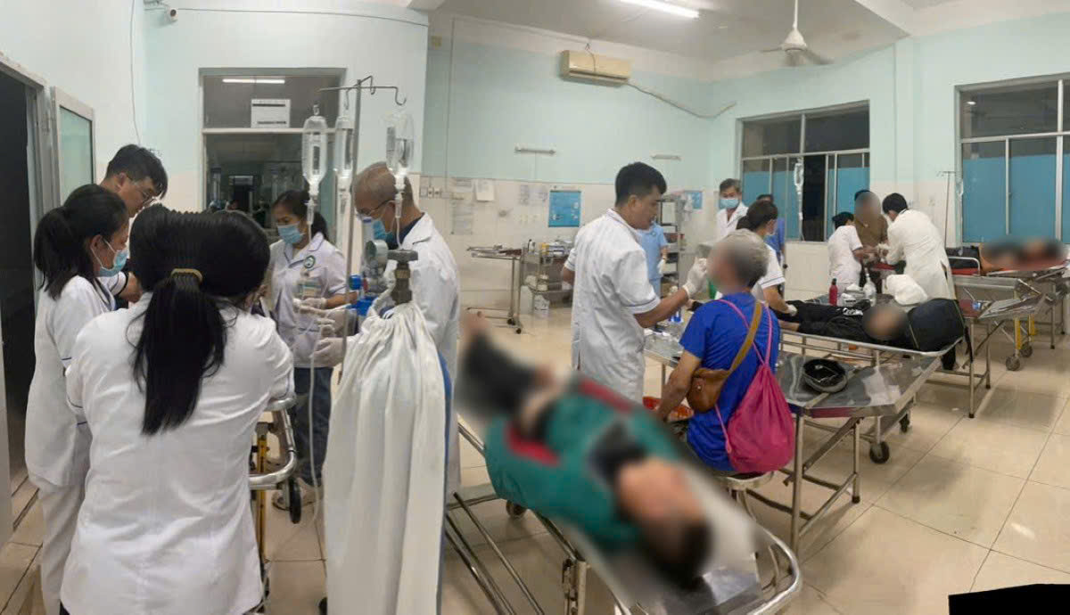 Một người nguy kịch sau vụ tai nạn xe kh&aacute;ch tr&ecirc;n cao tốc Phan Thiết - Dầu Gi&acirc;y - Ảnh 1.
