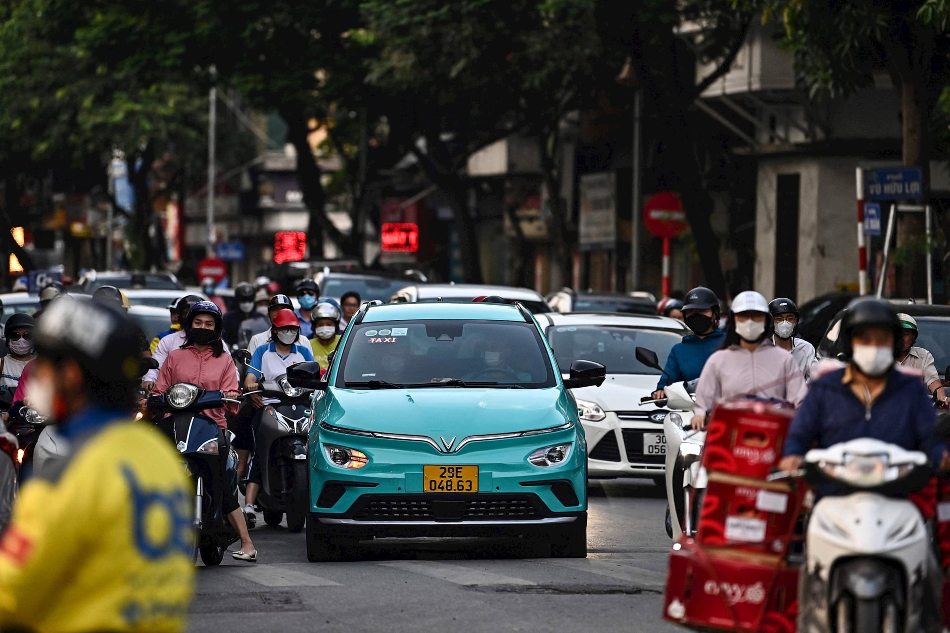 Kh&ocirc;ng đ&acirc;u sướng như Việt Nam xe điện gi&aacute; rẻ ai cũng mua được năm 2026 - Ảnh 1.