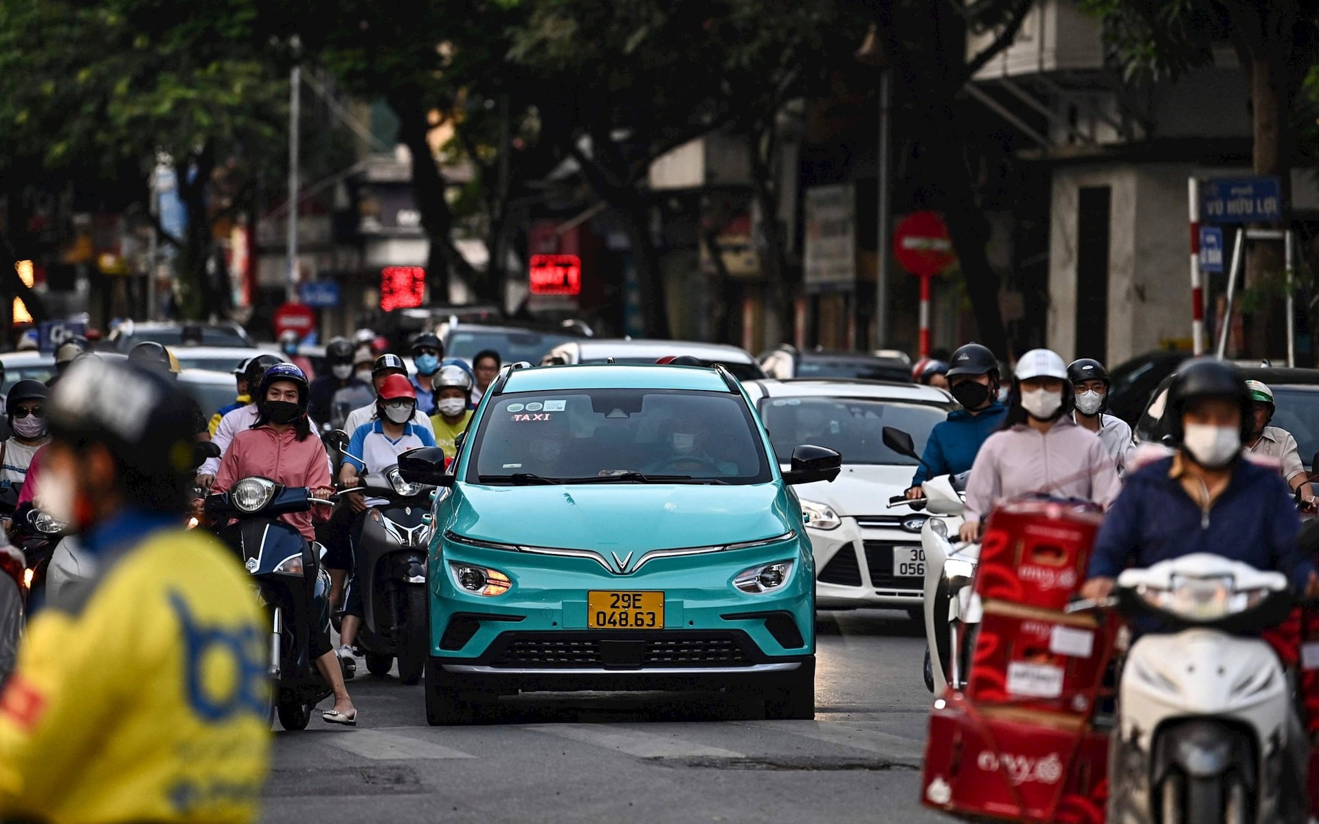 T&agrave;u điện d&aacute;t v&agrave;ng của &ocirc;ng Đường bia: C&ocirc;ng nghệ độc đ&aacute;o hay chỉ l&agrave; chi&ecirc;u tr&ograve;? - Ảnh 4.