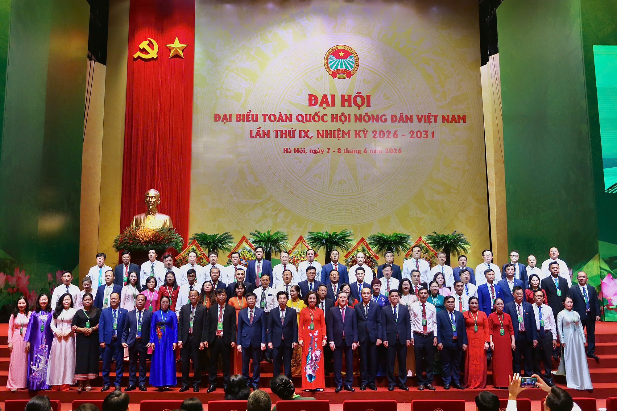 Ông Lương Quốc Đoàn tái đắc cử Chủ tịch Hội Nông dân Việt Nam khóa IX 2026 - Ảnh 2. Ông Lương Quốc Đoàn tái đắc cử Chủ tịch Hội Nông dân Việt Nam khóa IX 2026 - Ảnh 2.