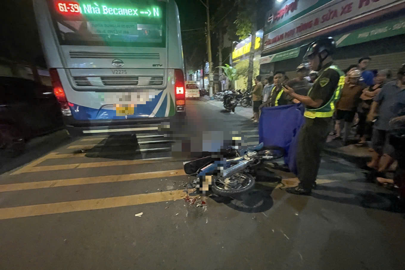 Tai nạn giao thông Thủ Dầu Một khiến người đàn ông tử vong Khi trở về nhà - Ảnh 1. Tai nạn giao thông Thủ Dầu Một khiến người đàn ông tử vong Khi trở về nhà - Ảnh 1.