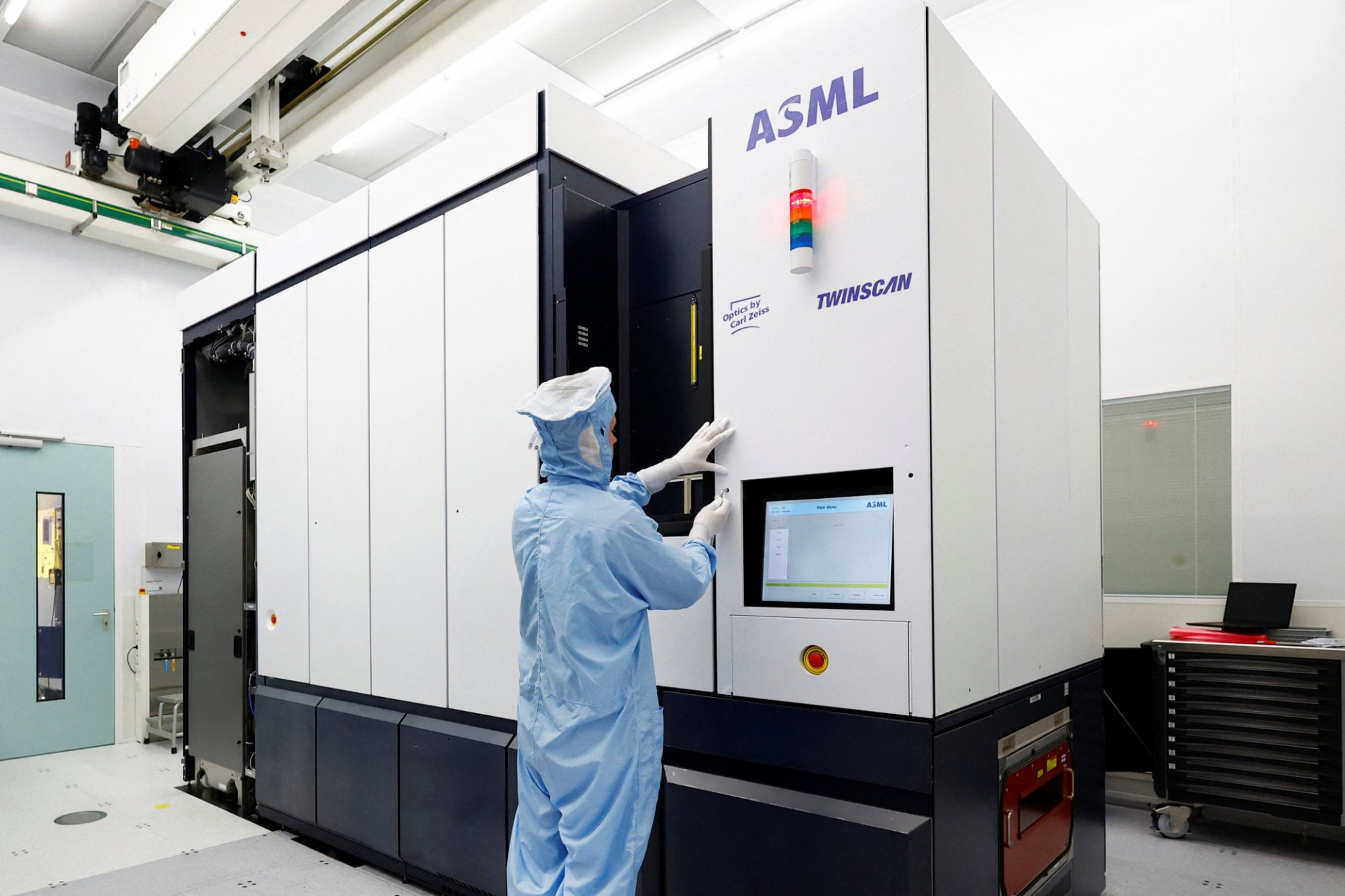 Startup Trung Quốc ph&aacute;t triển c&ocirc;ng nghệ sản xuất chip quang học mới , tiết kiệm chi ph&iacute; - Ảnh 2.