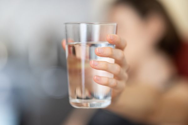 2 loại "nước" n&agrave;y l&agrave;m tăng nồng độ axit uric cao hơn cả bia! Đ&aacute;ng tiếc nhiều nam giới vẫn uống h&agrave;ng ng&agrave;y- Ảnh 6.