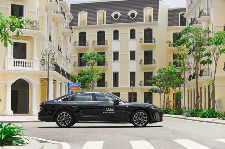 Cận cảnh Audi A6 S Line 2026: Đột ph&aacute; c&ocirc;ng nghệ hiển thị v&agrave; kh&ocirc;ng gian số h&oacute;a - Ảnh 4.