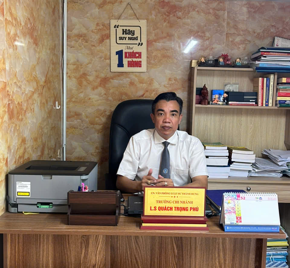 Nghi phạm phóng hỏa Cà Mau tử vong , vụ án được xử lý ra sao năm 2026 - Ảnh 1. Nghi phạm phóng hỏa Cà Mau tử vong , vụ án được xử lý ra sao năm 2026 - Ảnh 1.