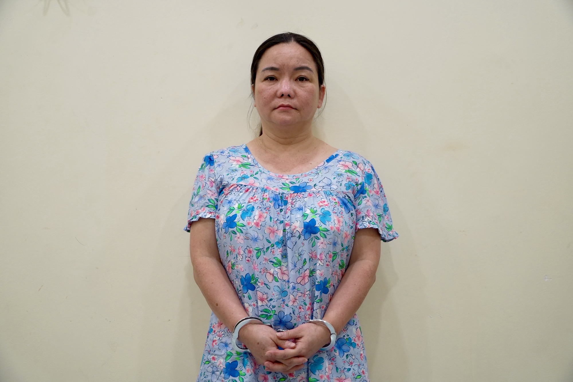Công an TPHCM bắt khẩn cấp bà trùm điều hành "luật ngầm" tại Chành cua 46 - Ảnh 1.