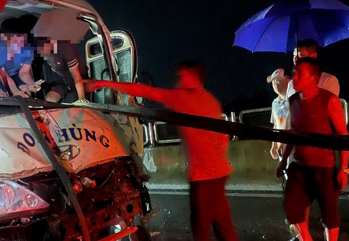 Thông tin mới vụ tai nạn liên hoàn trên cao tốc khiến 15 người bị thương - Ảnh 2.