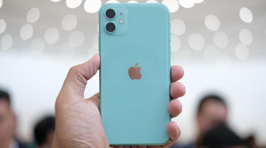 IPhone 11 vẫn nhận cập nhật iOS 27 , Android cần học hỏi từ Apple - Ảnh 1. IPhone 11 vẫn nhận cập nhật iOS 27 , Android cần học hỏi từ Apple - Ảnh 1.