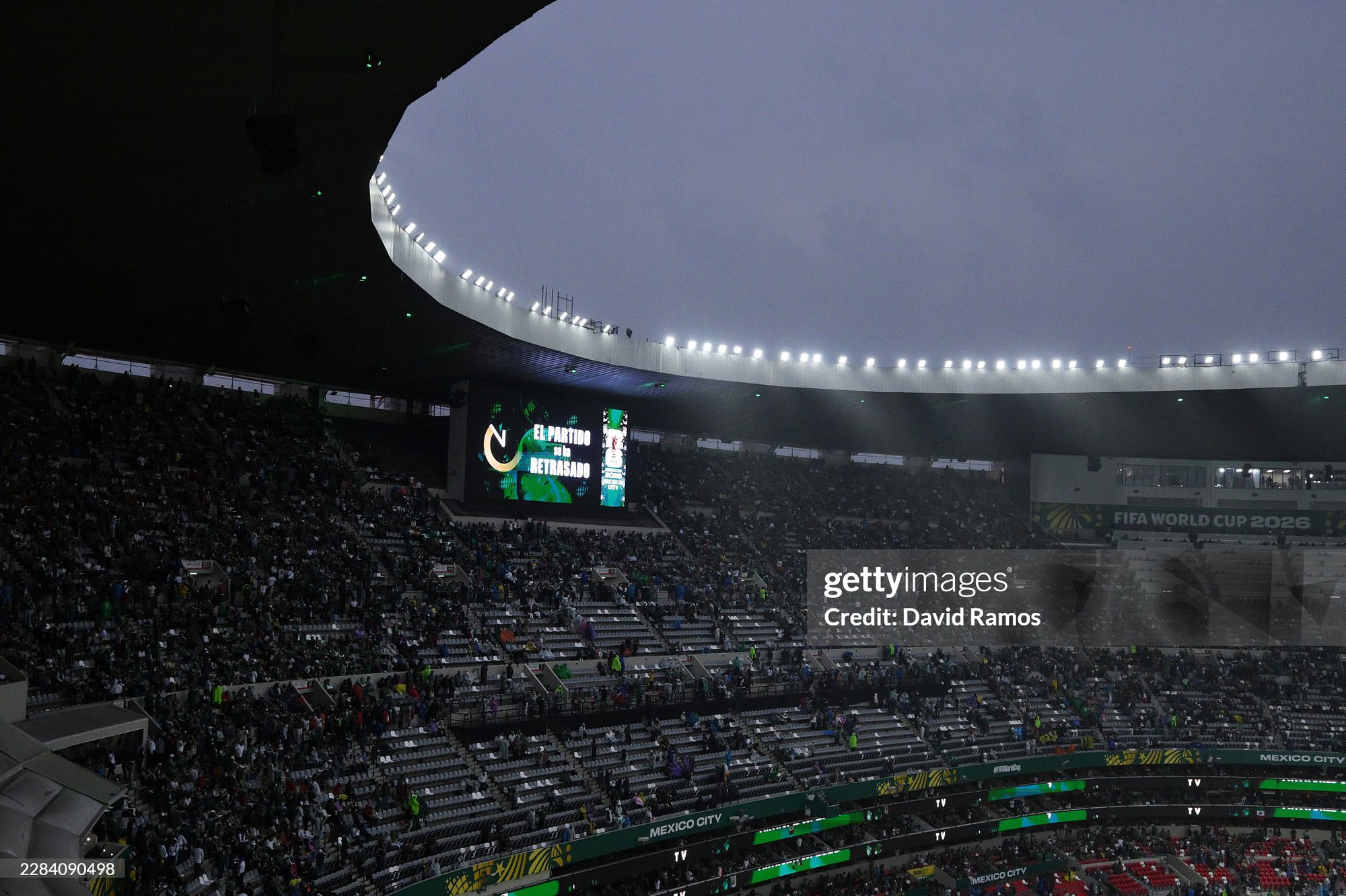 Trận Mexico vs Ecuador tại v&ograve;ng 32 đội World Cup bị ho&atilde;n một tiếng v&igrave; mưa lớn k&egrave;m sấm s&eacute;t, FIFA ra th&ocirc;ng b&aacute;o khẩn - Ảnh 6.