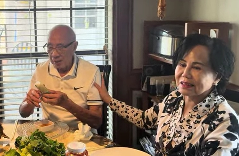 &Ocirc;ng x&atilde; phải ẵm Thanh Tuyền ra xe - Ảnh 2.