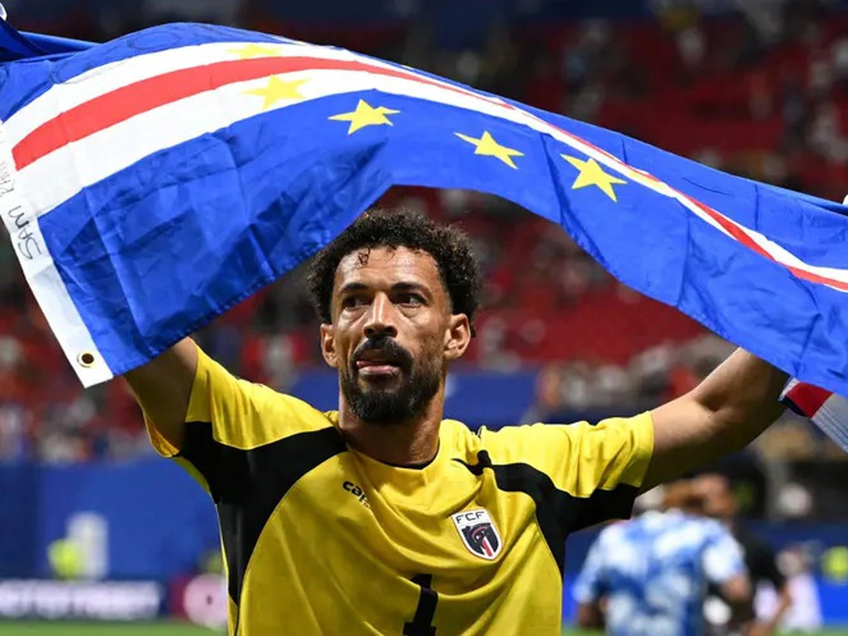 Đối thủ của Việt Nam chọn quân giống “ngựa ô” World Cup, HLV Kim Sang-sik đối mặt “cạm bẫy” lớn - Ảnh 1. Đối thủ của Việt Nam chọn quân giống “ngựa ô” World Cup, HLV Kim Sang-sik đối mặt “cạm bẫy” lớn - Ảnh 1.