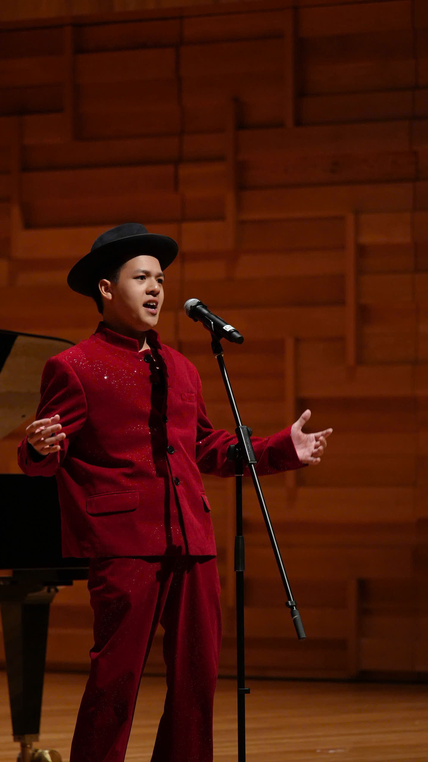 Huy chương V&agrave;ng Asia Arts Festival 2026 v&agrave; h&agrave;nh tr&igrave;nh kh&ocirc;ng bỏ cuộc của Đặng C&ocirc;ng Danh - Ảnh 2.