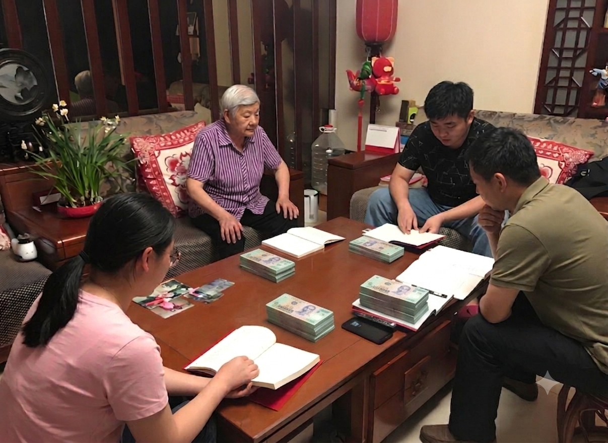 Chỉ v&igrave; kh&ocirc;ng giữ nổi b&iacute; mật về số tiền 500 triệu, t&ocirc;i khiến cả nh&agrave; rơi v&agrave;o t&igrave;nh huống căng như d&acirc;y đ&agrave;n - Ảnh 1.
