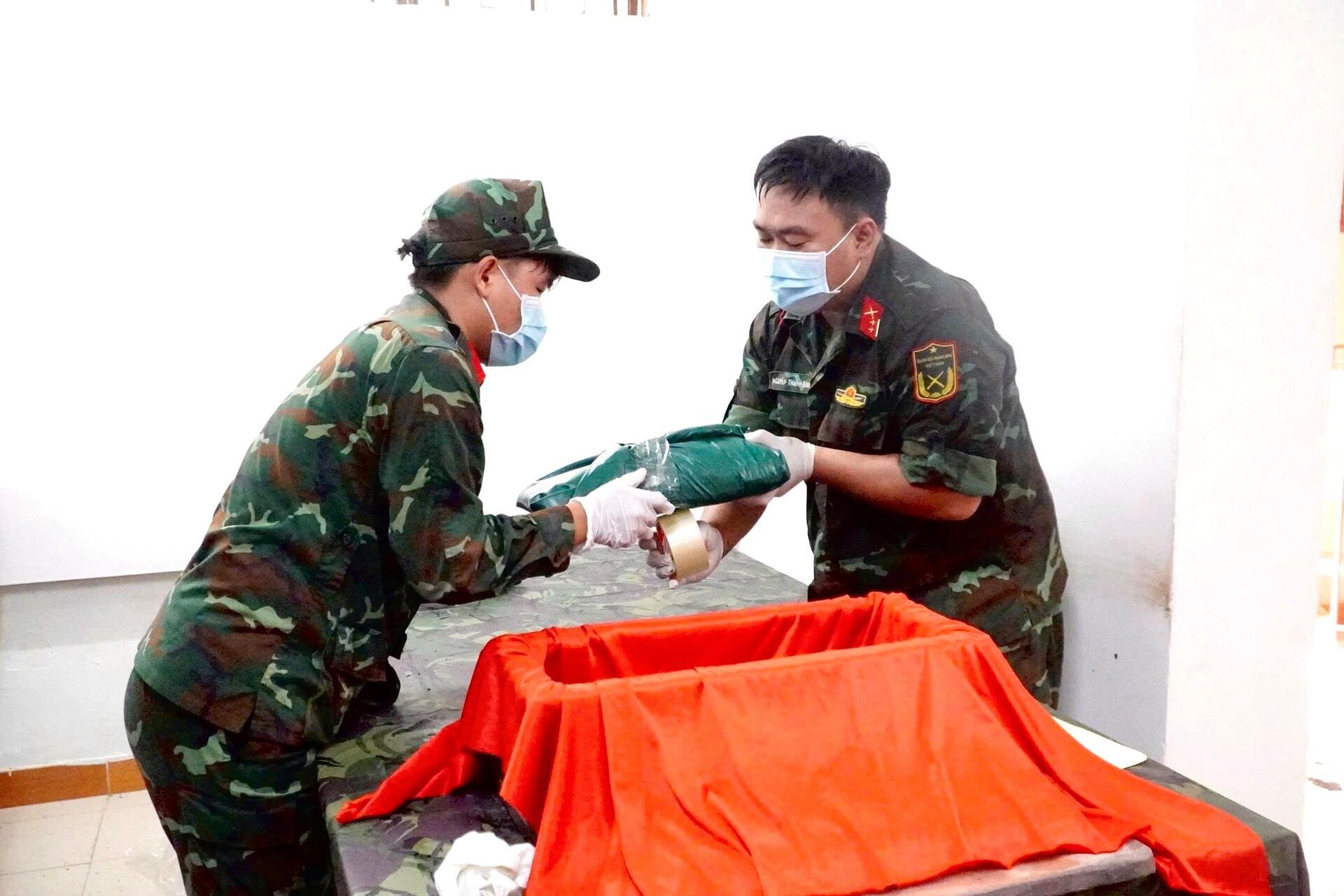 Cặp nhẫn v&agrave;ng v&agrave; kỷ vật liệt sĩ tại C&ocirc;ng vi&ecirc;n L&ecirc; Thị Ri&ecirc;ng - Ảnh 12.