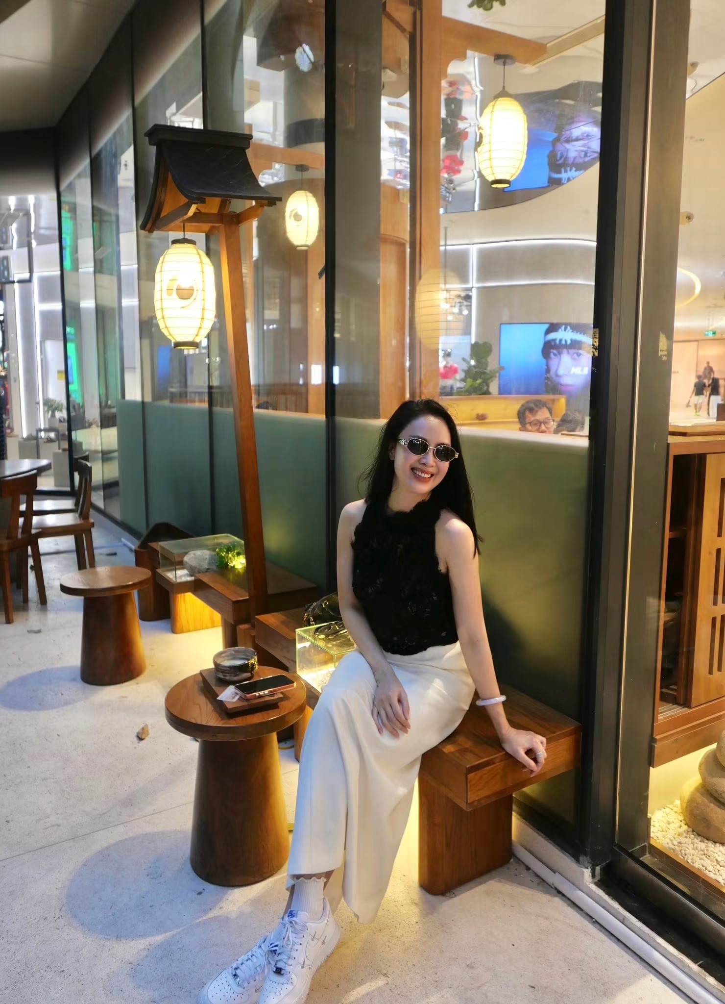 Mỹ nh&acirc;n đẹp nhất VTV c&agrave;ng đơn giản c&agrave;ng nổi bật, U45 vẫn c&oacute; khung h&igrave;nh h&uacute;t cả triệu người xem- Ảnh 5.