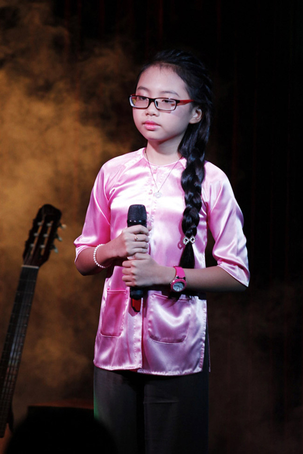 Ca sĩ Việt được tuy&ecirc;n dương Thanh ni&ecirc;n Ti&ecirc;n tiến: L&agrave;m show miễn ph&iacute; cho cả ngh&igrave;n người, 2 lần diễn Đại lễ A50 - A80- Ảnh 2.