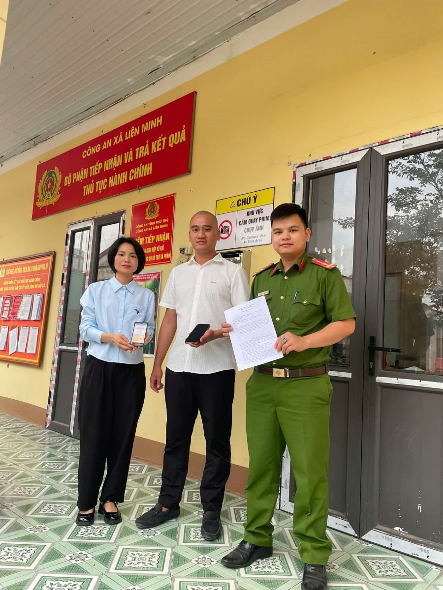 C&ocirc;ng an c&oacute; th&ocirc;ng b&aacute;o quan trọng về việc thực hiện giao dịch chuyển khoản qua t&agrave;i khoản ng&acirc;n h&agrave;ng của tất cả người d&acirc;n - Ảnh 2.