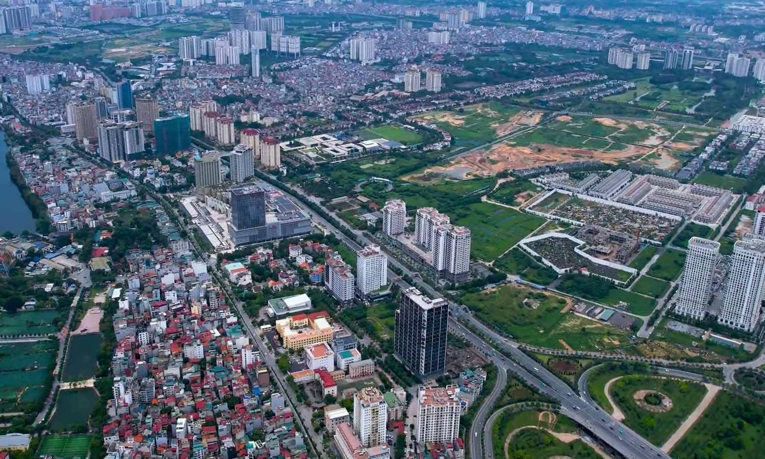 Bộ Nội vụ đề xuất giảm nhẹ kỷ luật vi phạm đất đai cũ năm 2026 - Ảnh 1.