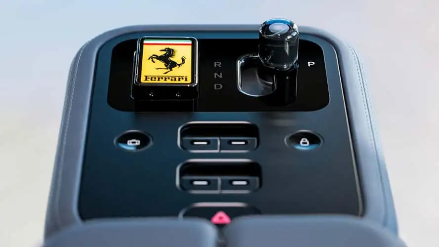Sếp Ferrari ngỡ ngàng trước phản ứng của thị trường với siêu xe mới dù đã chuẩn bị tinh thần từ trước - Ảnh 9.
