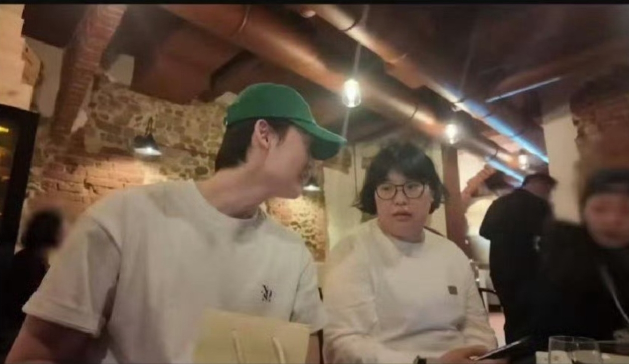 Sốc nặng nhan sắc thật của "tiểu tam" tin đồn khiến IU - Lee Jong Suk tan vỡ - Ảnh 1.